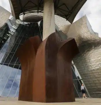 Desalojan el Museo Guggenheim Bilbao por el hallazgo de un objeto sospechoso