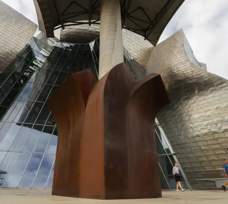 Desalojan el Museo Guggenheim Bilbao por el hallazgo de un objeto sospechoso
