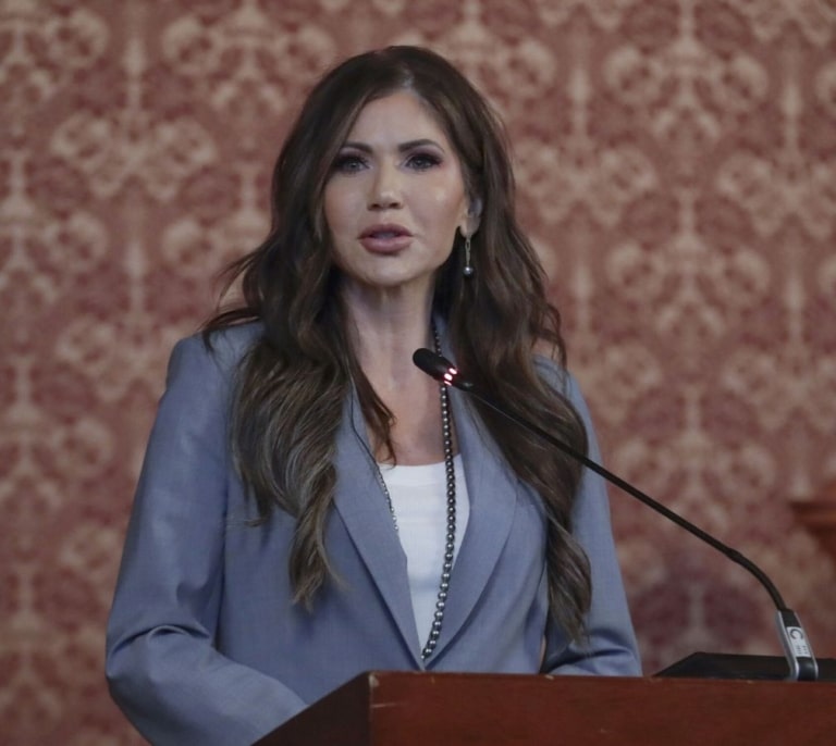 Roban el bolso de la secretaria de Seguridad Nacional de Estados Unidos con 3.000 dólares en efectivo