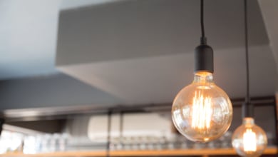 Precio de la luz hoy, 11 de abril de 2025: estas son las horas más baratas y más caras