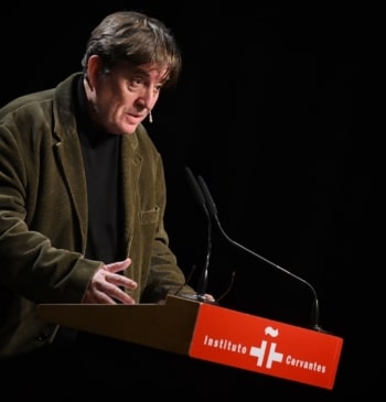 Luis García Montero y las viudas vituperadas