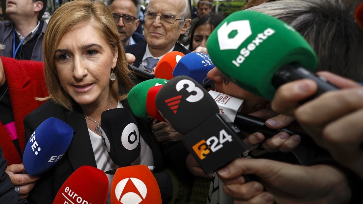 La exconsellera de Justicia e Interior del Gobierno valenciano Salomé Pradas a su llegada a los juzgados de València