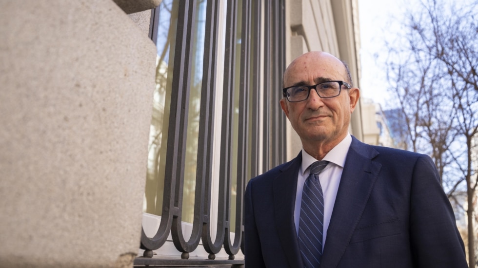 «García Ortiz está utilizando la institución para defenderse y proteger otros intereses»
