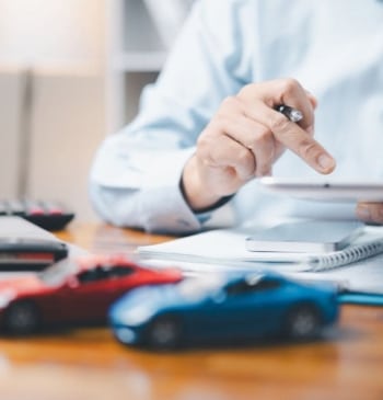 Los casos en los que puedes desgravar el seguro del coche en [...]
