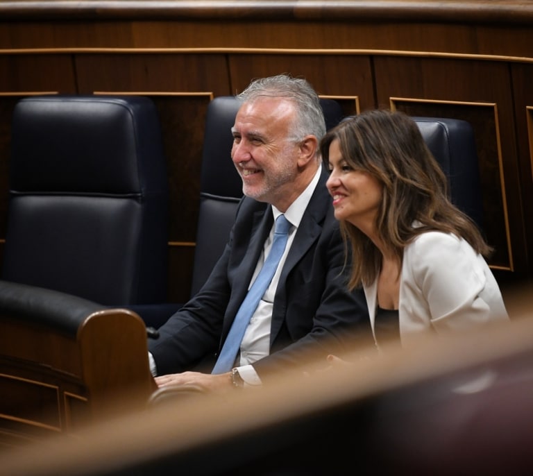 El Gobierno ve convalidado su decreto para el reparto obligatorio de menores migrantes con PP y Vox en contra
