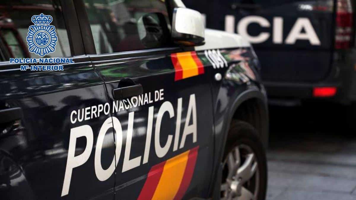 Detenidos dos hombres por vender contratos de trabajo y documentos falsos para obtener residencia