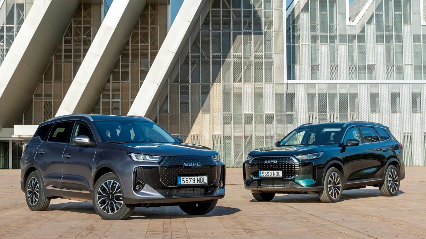 Ebro s700 PHEV y s800 PHEV: Híbridos enchufables de largo recorrido