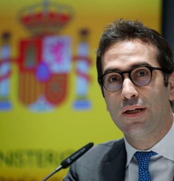Cuerpo eleva la opa del BBVA al Consejo de Ministros y el [...]
