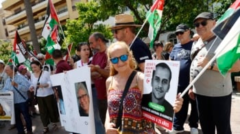 Marruecos impide el desembarco de la marcha por los presos saharauis tras someterlos a vigilancia desde territorio español