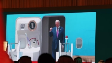 Trump aterriza en Riad en su primera gira internacional por Oriente Medio