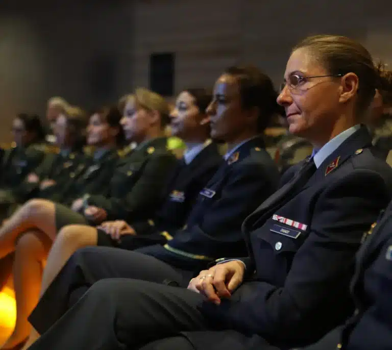 Las Siete mujeres coronel que han terminado el curso de ascenso a general