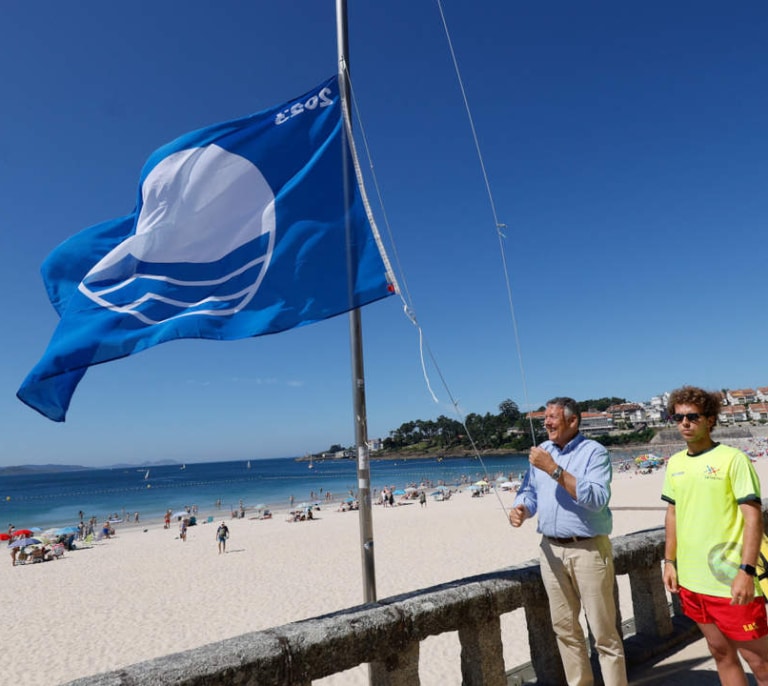 Todas las playas de Pontevedra galardonadas con la bandera azul