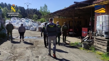 La Guardia Civil desmantela una banda de tráfico de residuos internacionales