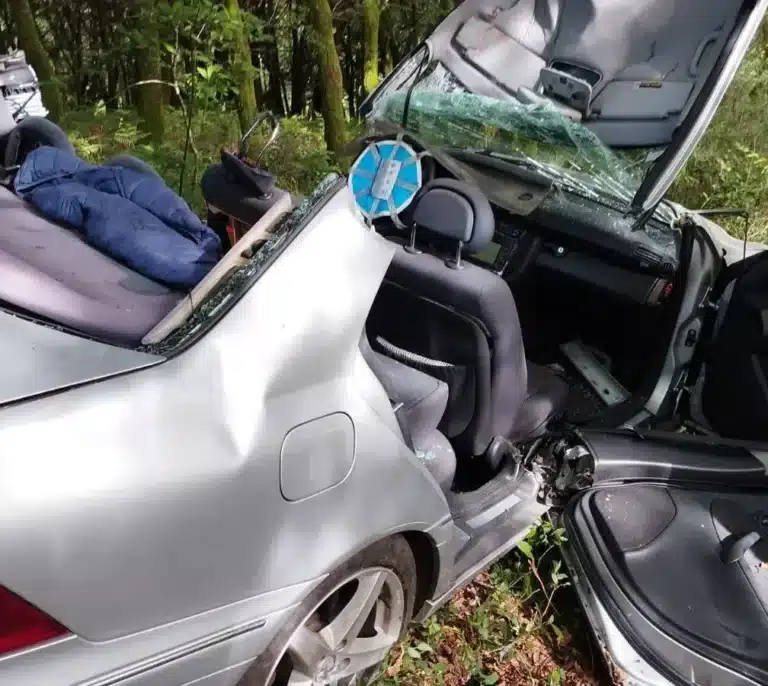 Fallece el conductor que tuvo que ser evacuado tras caer por un terraplén
