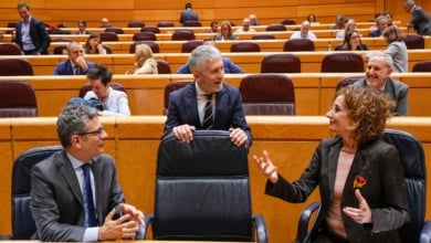 El PSOE empieza a desacreditar a Leire Díez por "fantasma" pero no le abre aún expediente