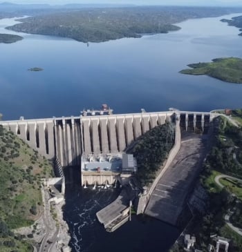 Alcántara, el 'milagro hidroeléctrico' que nos sacó del apagón... en 5 minutos