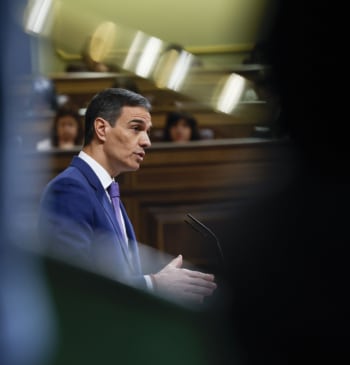 Sánchez pide "tiempo" para las causas del apagón y hace una defensa [...]