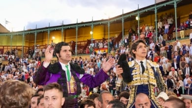 Sobrevuela el rabo de Jerez de Morante