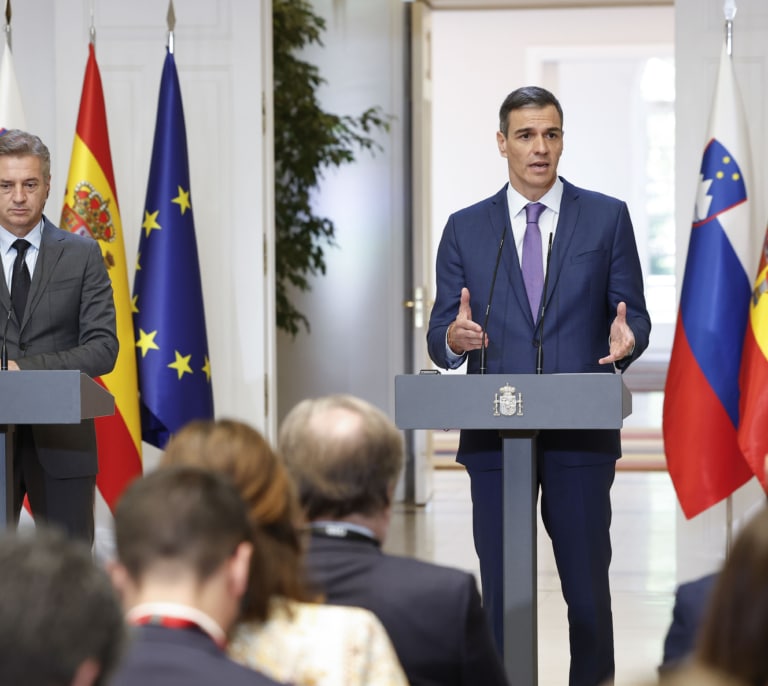 Moncloa responde a Feijóo que “no hay ninguna trama de corrupción” en el Gobierno y “por eso los socios no van a apoyar una moción”