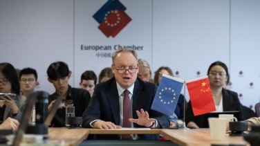 Las empresas europeas en China sufren más por los aranceles de Pekín que por los de EEUU: "Todavía hay dependencias cruciales"