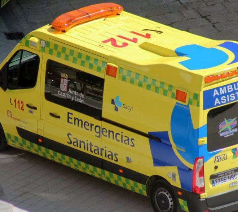 Fallece un motorista de unos 55 años en una colisión frontal con un camión