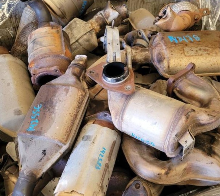 Intervenidos en Alicante 170 kilos de cocaína oculta en el interior de catalizadores de vehículos