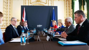 La UE y Reino Unido acuerdan el principio del fin del Brexit