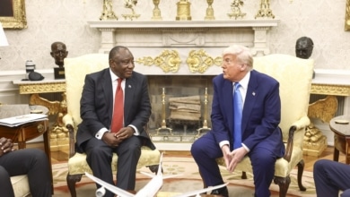 Nueva encerrona en la Casa Blanca: Trump acusa al presidente de Sudáfrica de ocultar un genocidio de blancos