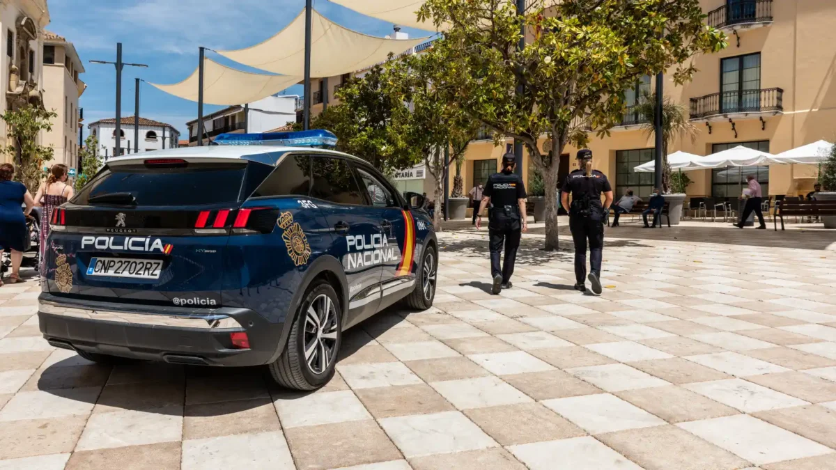 Detenido por tres atracos en Vélez-Málaga tras salir por otro robo en un colegio