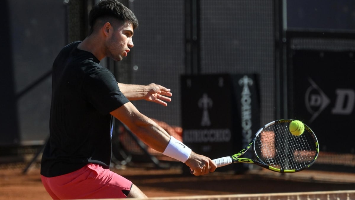 Carlos Alcaraz, durante su sesión de entrenamiento de ayer en el Foro Itálico de Roma.