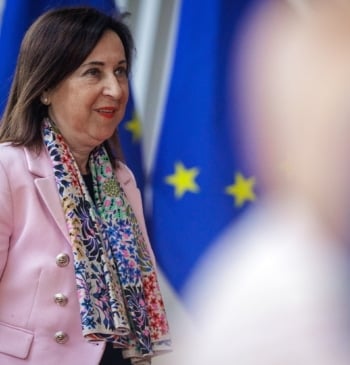 El Gobierno avisa de que no puede asumir ahora un gasto militar [...]