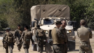 Un Supremo dividido decide que Trump puede prohibir a las personas trans servir en el Ejército