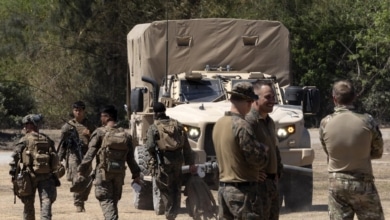 Un Supremo dividido decide que Trump puede prohibir a las personas trans servir en el Ejército