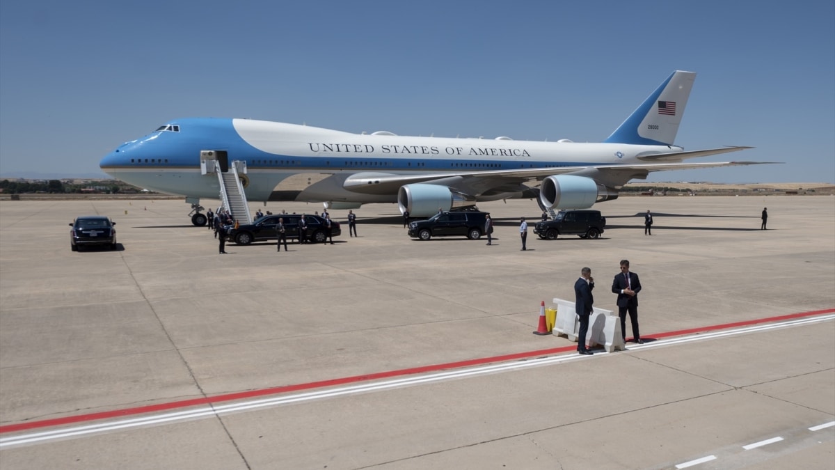 El avión Air Force One del entonces presidente de EEUU, Joe Biden, a su llegada a la base aérea de Torrejón de Ardoz en junio de 2022.