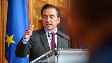 Albares convoca al responsable de la Embajada de Israel en Madrid tras los "intolerables disparos" a los diplomáticos