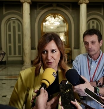 La alcaldesa de Valencia traslada a la CE "inquietud" por "el embudo" del [...]