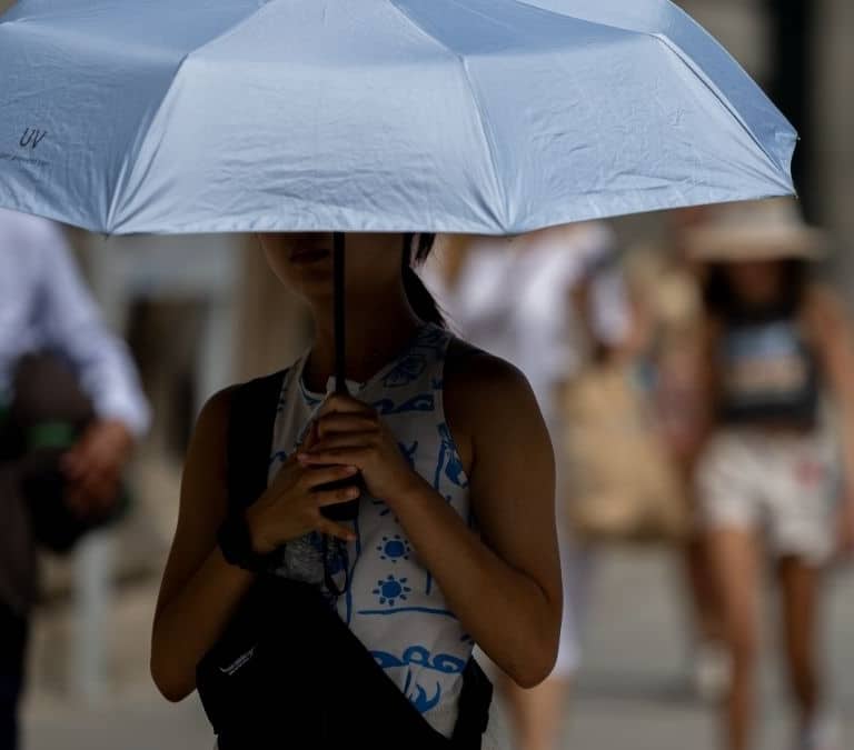 España alcanzará hasta 40ºC y Andalucía y Cataluña activan alerta por calor