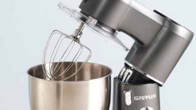 Panes, bizcochos, pizzas… todo lo que te propongas con esta amasadora que está rebajadísima en Amazon