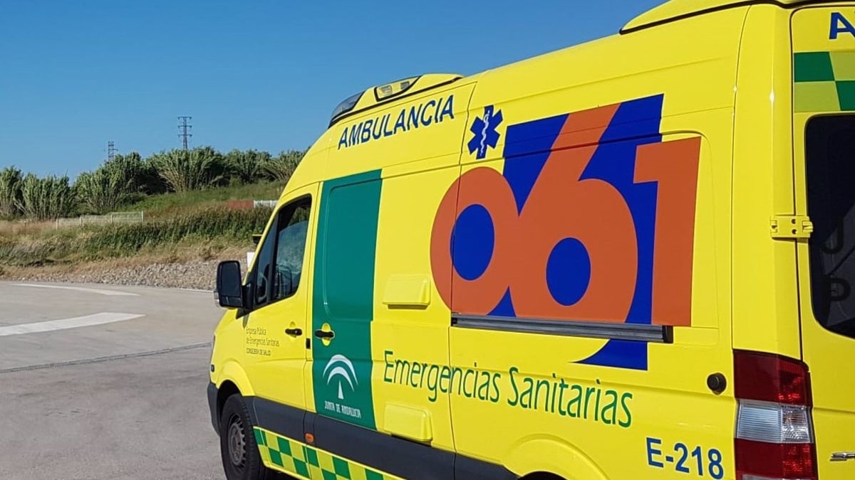 Sucesos. Muere un motorista de 57 años tras colisión en la A-7 en Torrox (Málaga)