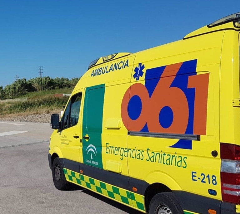 Sucesos. Muere un motorista de 57 años tras colisión en la A-7 en Torrox (Málaga)