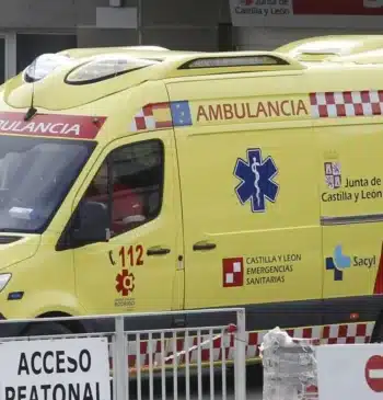 Tres heridos graves en una colisión entre dos camiones