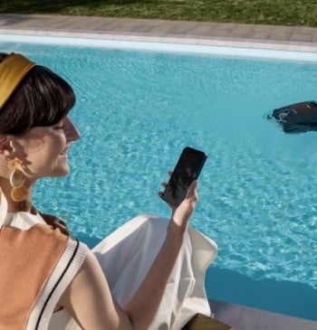 Pon tu piscina a punto con este robot limpiafondos ¡que Amazon ha [...]