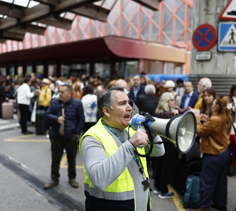 La Guardia Civil investiga el robo de cobre que dejó tiradas a más de 10.000 personas en trenes