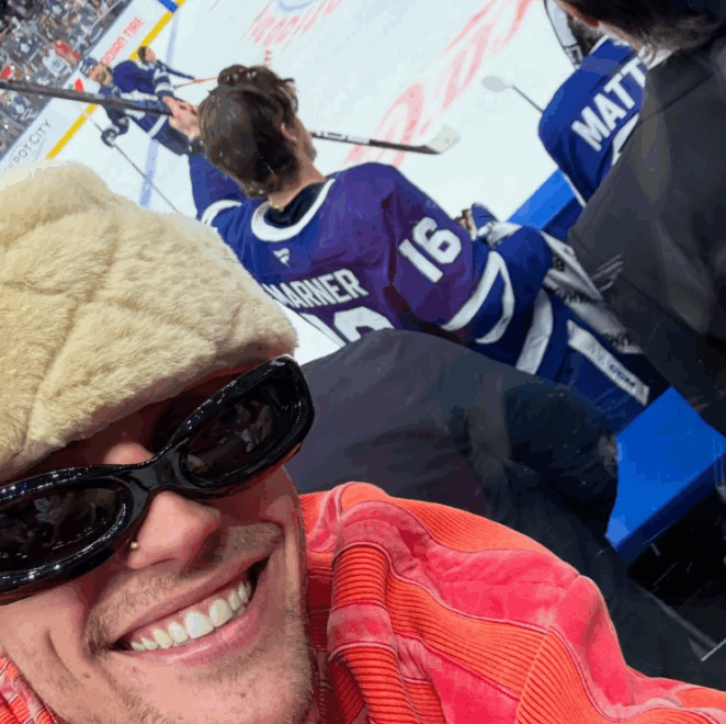 Justin Bieber en el partido de los Toronto Maple Leafs