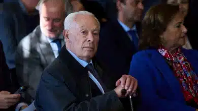 Curro Romero recibe el alta tras superar una crisis respiratoria