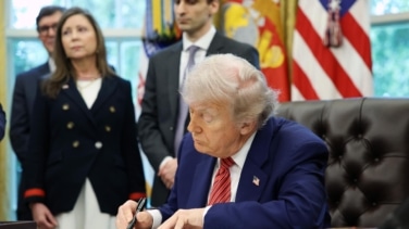 Un juez bloquea temporalmente la prohibición de Trump de que Harvard pueda matricular extranjeros
