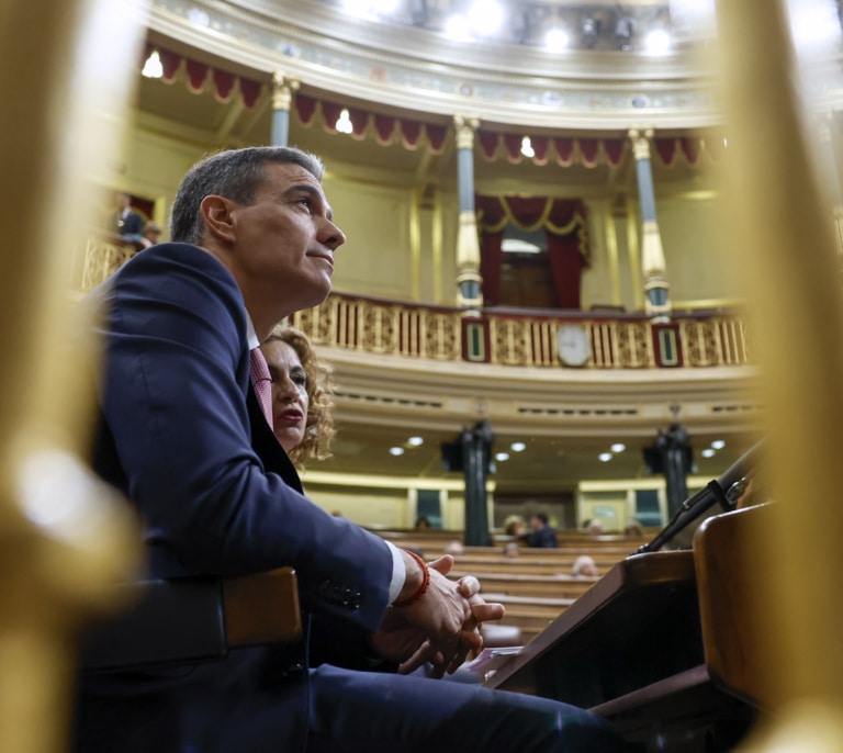 Sánchez por wasap (según sus ministros): "Es muy controlado. Si escribe 'coño', te pide perdón"