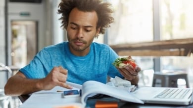 Qué comer en época de exámenes: estos son los alimentos que mejoran la concentración y la memoria