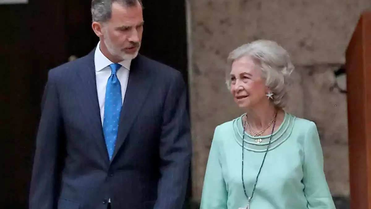Felipe VI, preocupado por la reina Sofía ante el estado de la princesa Irene