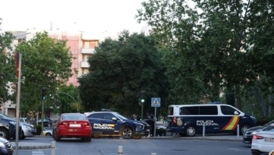 Encuentran una mujer fallecida por arma blanca y un hombre herido en Cáceres